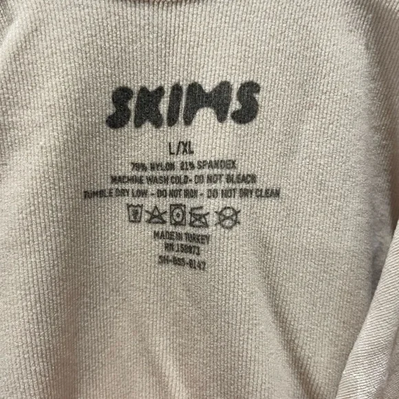 SKIMS Nude Shapewear Bodysuit — maternity - Picture 2 of 2